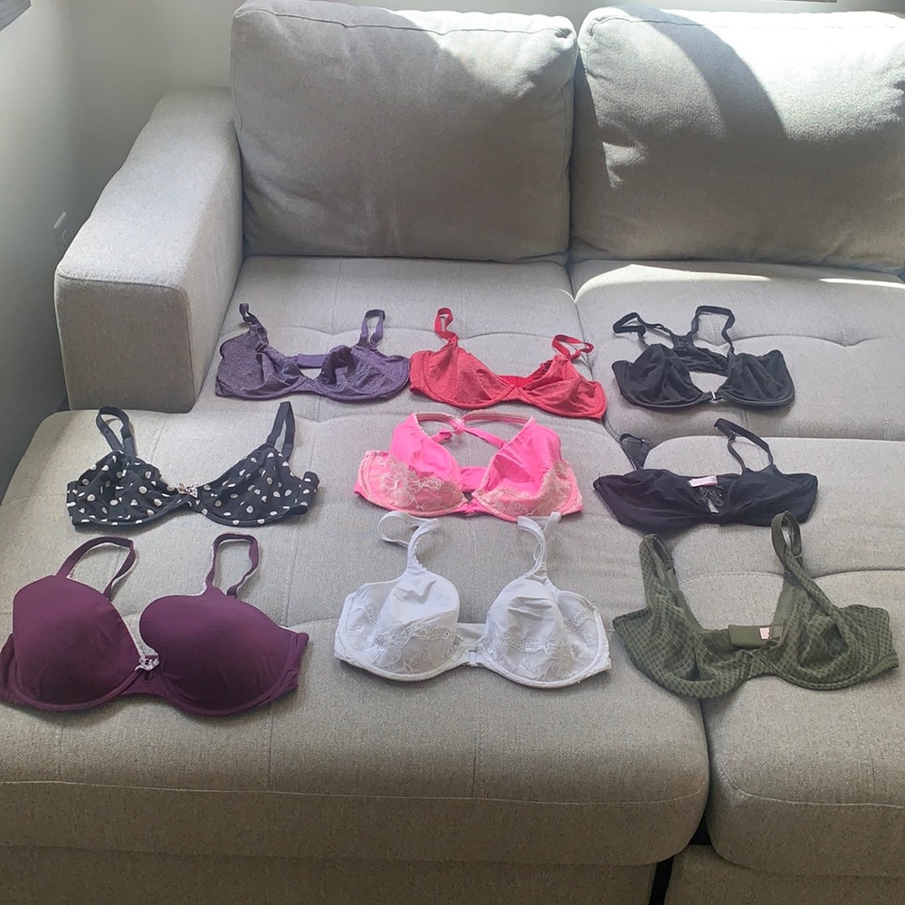 Victoria’s Secret Bras.  1 34D/8 34DD (9 Total)